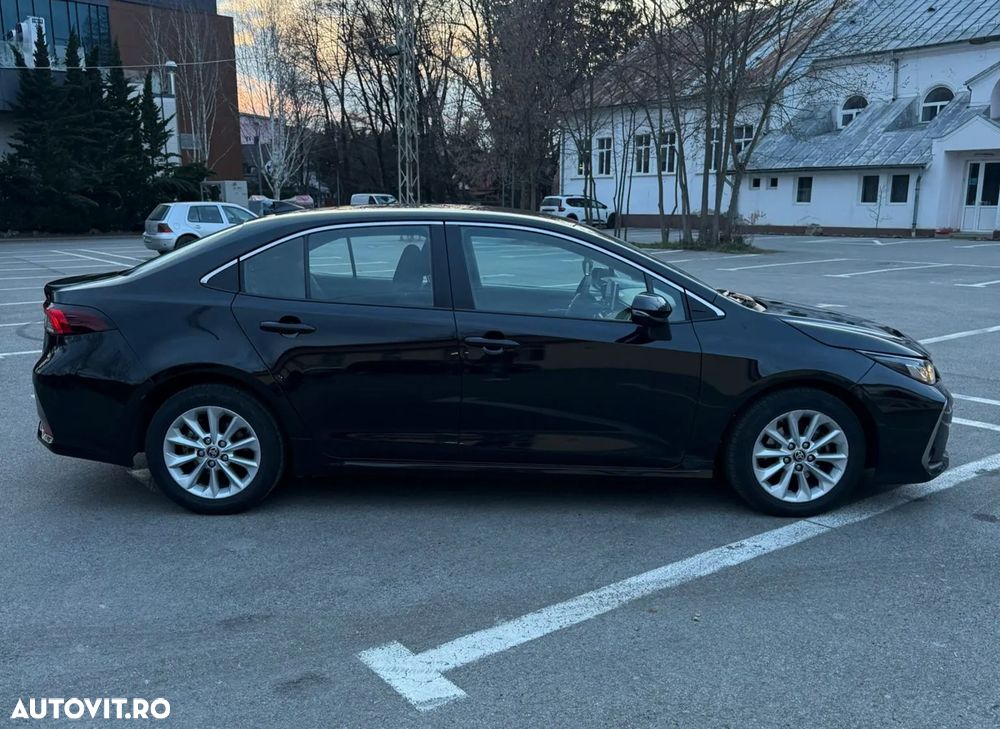 Toyota Corolla 1.8 HEV Dynamic - 9