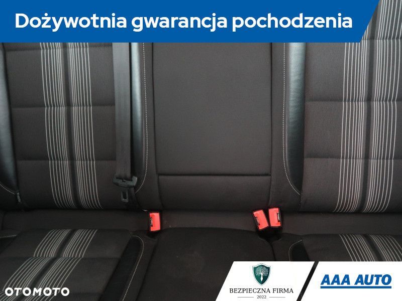 Volkswagen Golf Variant - 12