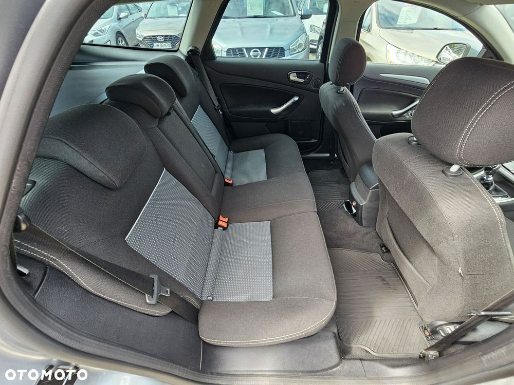 Ford Mondeo 2.0 TDCi Gold X - 31