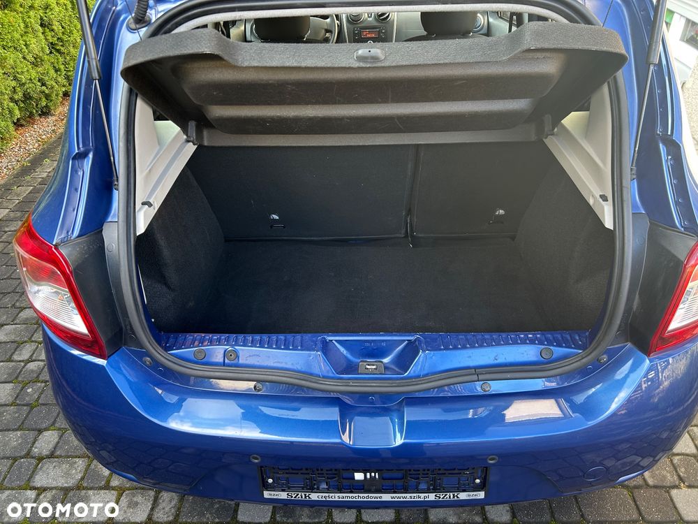 Dacia Sandero dCi 90 Celebration - 11