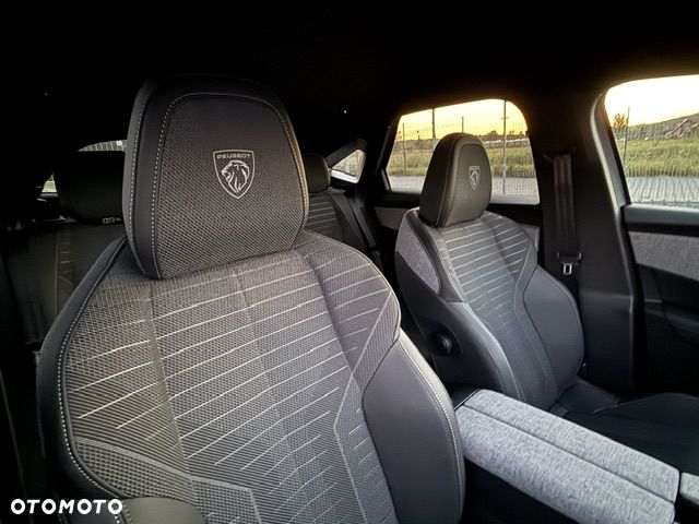 Peugeot 3008 Hybrid 145 e-DSC6 GT - 24