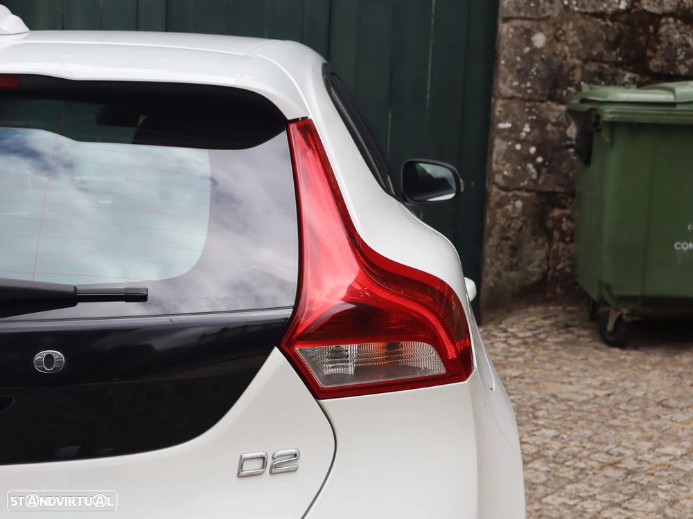 Volvo V40 D2 Kinetic - 8
