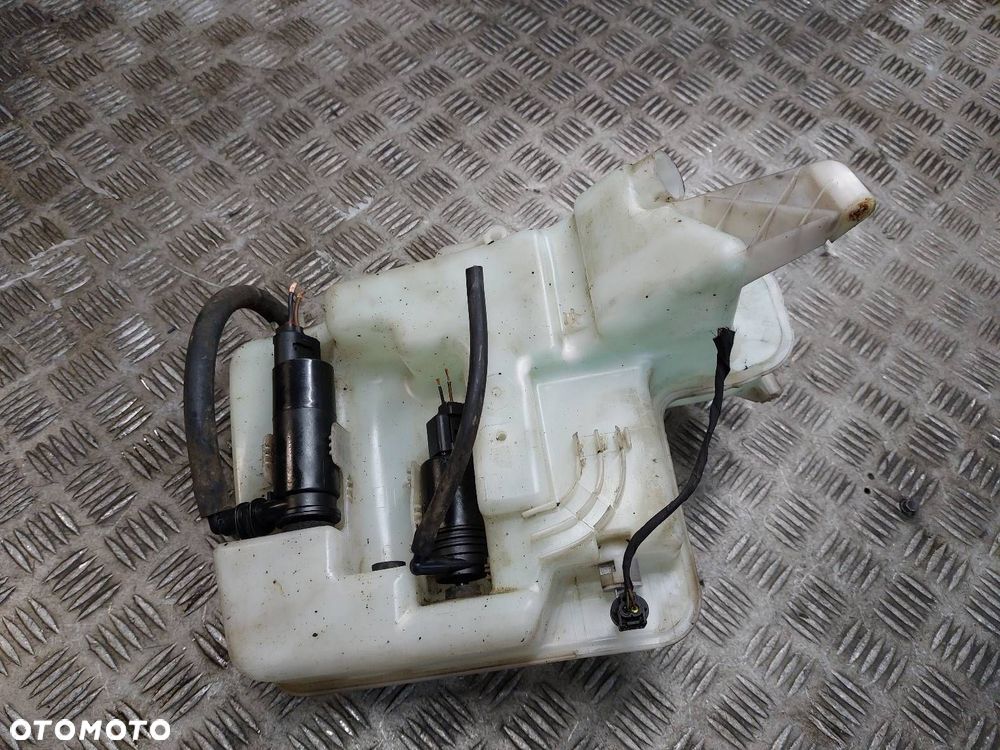 ZBIORNICZEK PŁYNU SPRYSKIWACZY XENON BMW E60 E61 7055349 8377613 - 1