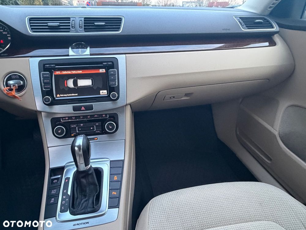 Volkswagen Passat 2.0 TDI 4Motion DSG BlueMotion Tech Highline - 25