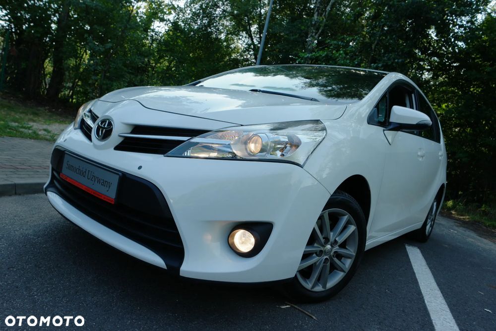 Toyota Verso - 35