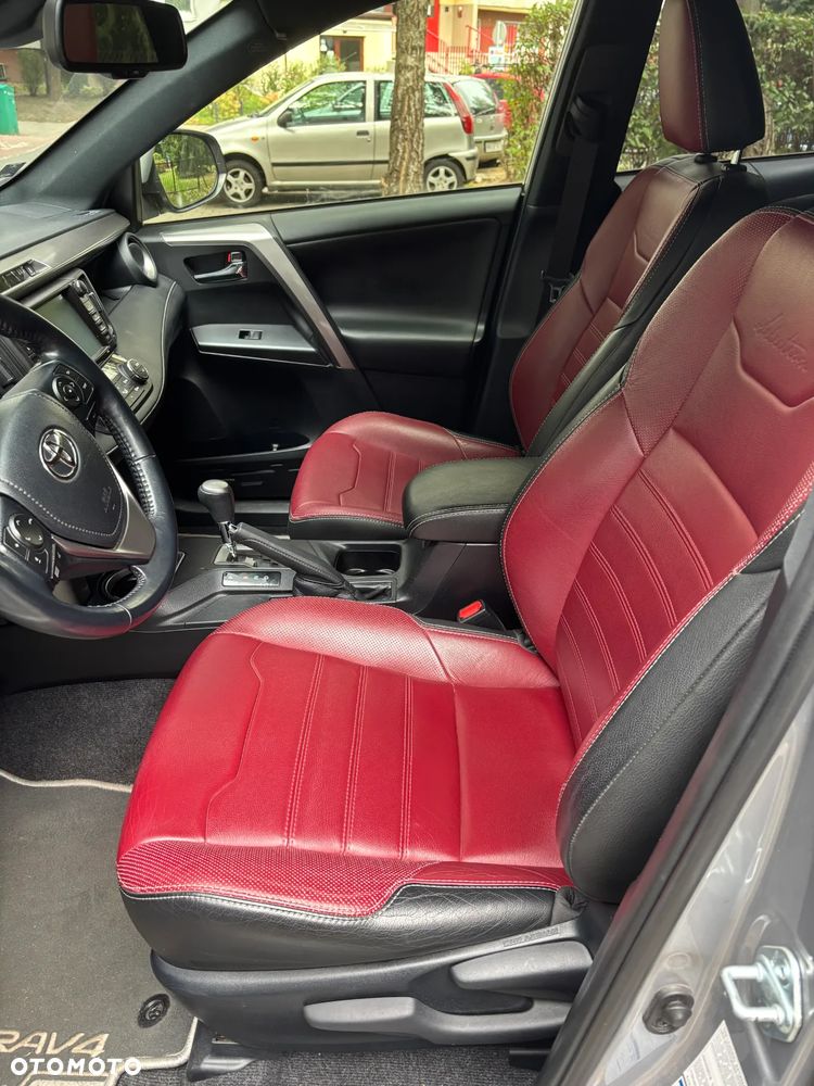 Toyota RAV4 Hybrid Selection 4x4 - 8