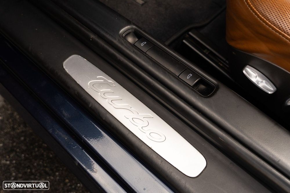 Porsche 911 (997) Turbo Cabriolet PDK - 44