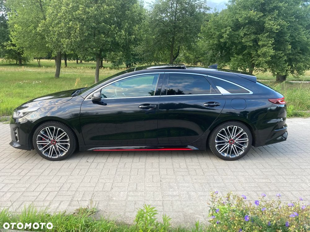 Kia ProCeed 1.6 T-GDI GT DCT - 14