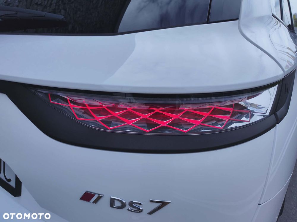 DS Automobiles DS 7 Crossback 2.0 BlueHDi Performance Line + - 18