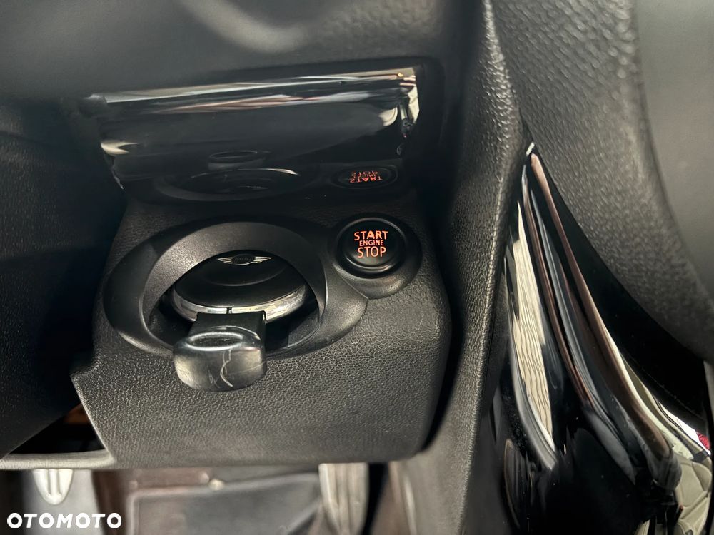 MINI Countryman - 25