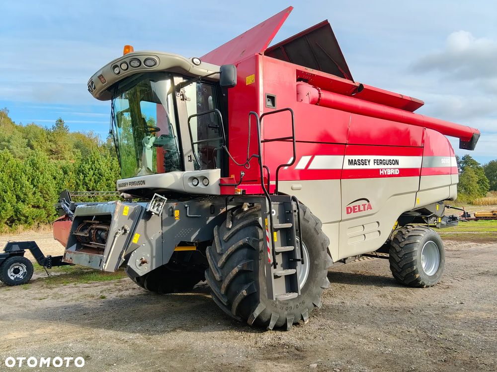 Massey Ferguson 9820 - 1