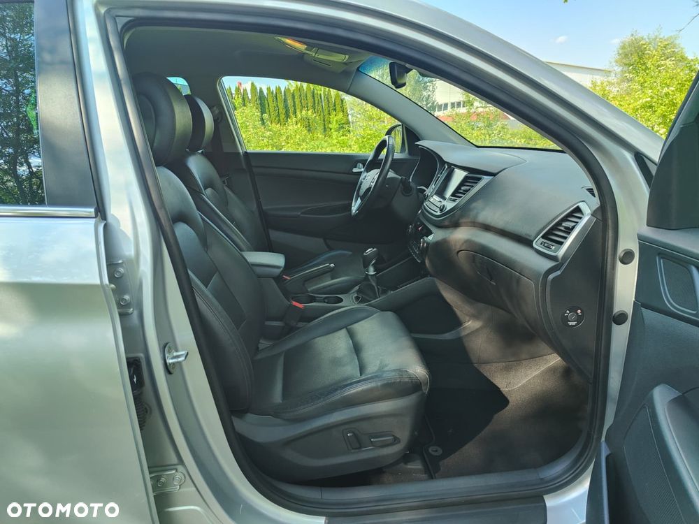Hyundai Tucson blue 1.7 CRDi 2WD Style - 29