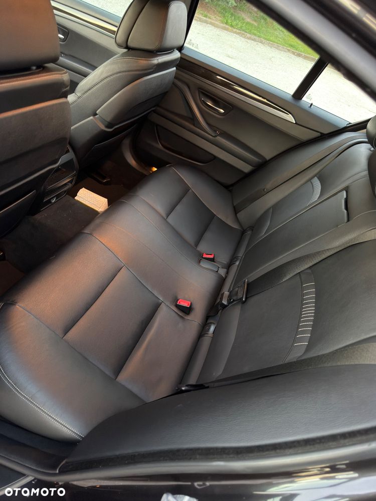 BMW Seria 5 520d Luxury Line - 14