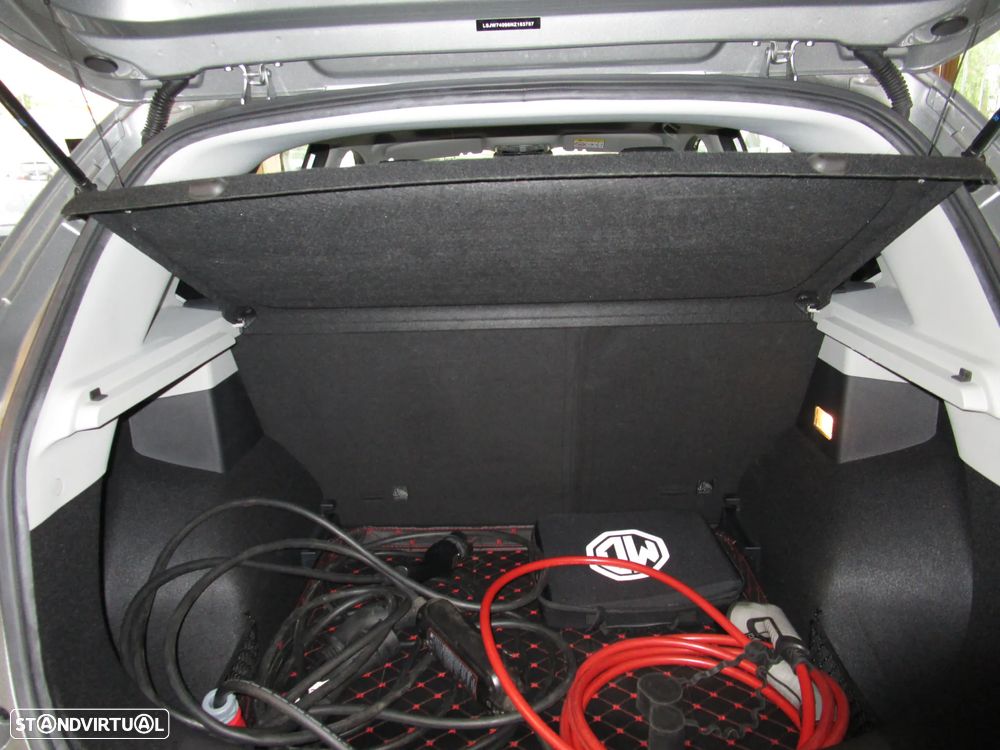 MG ZS Standard Luxury - 18