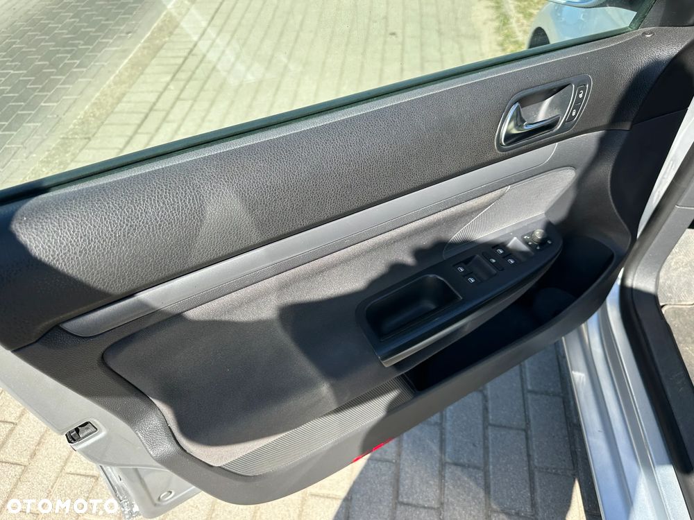Volkswagen Golf 1.9 TDI United - 20