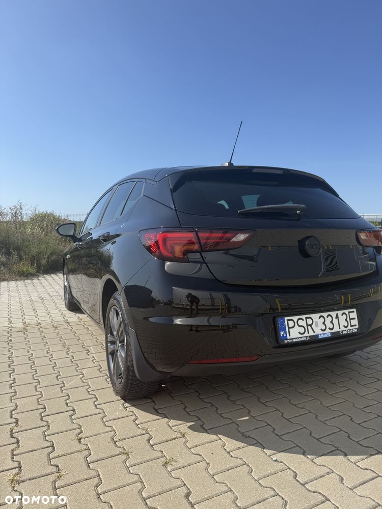 Opel Astra 1.5 CDTI - 11