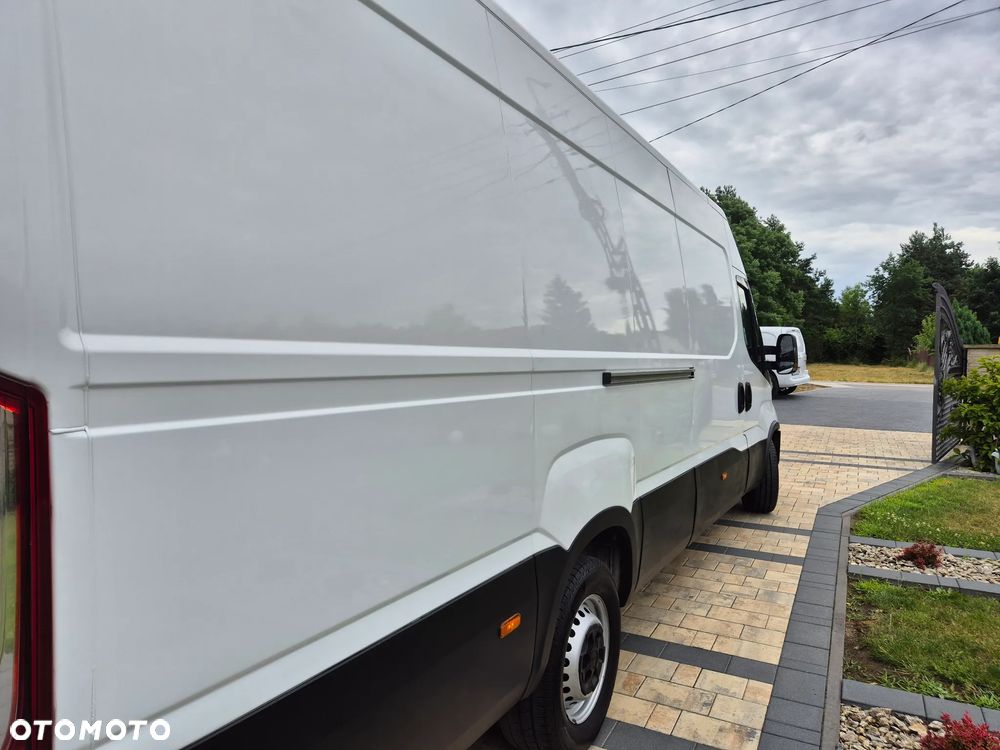 Iveco DAILY 35S18 HIMATIC 3.0 SPROWADZAONY KLIMA MAXI L4H2 - 4