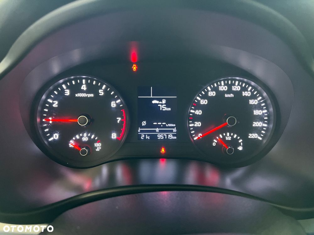 Kia Rio - 19
