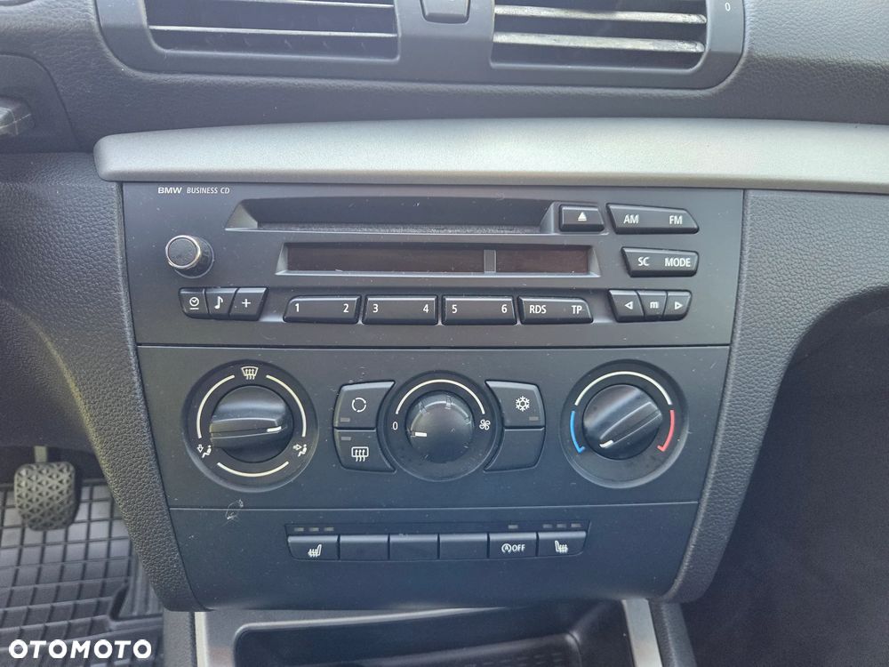 BMW Seria 1 118d DPF Edition Lifestyle - 25