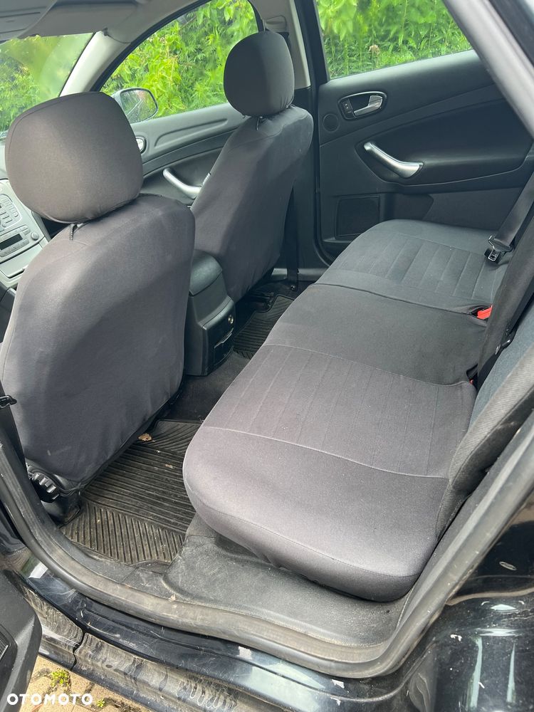 Ford Mondeo 1.8 TDCi Ambiente - 6