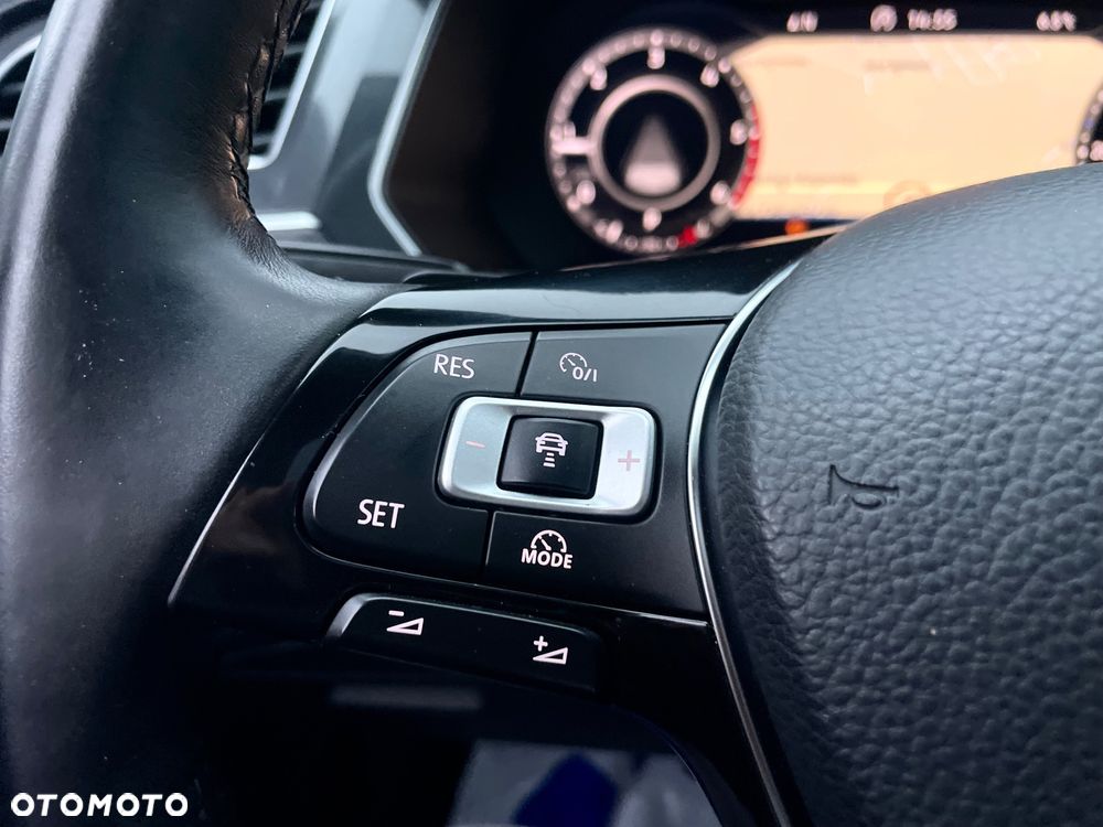 Volkswagen Tiguan 2.0 TDI SCR DSG R-Line - 25