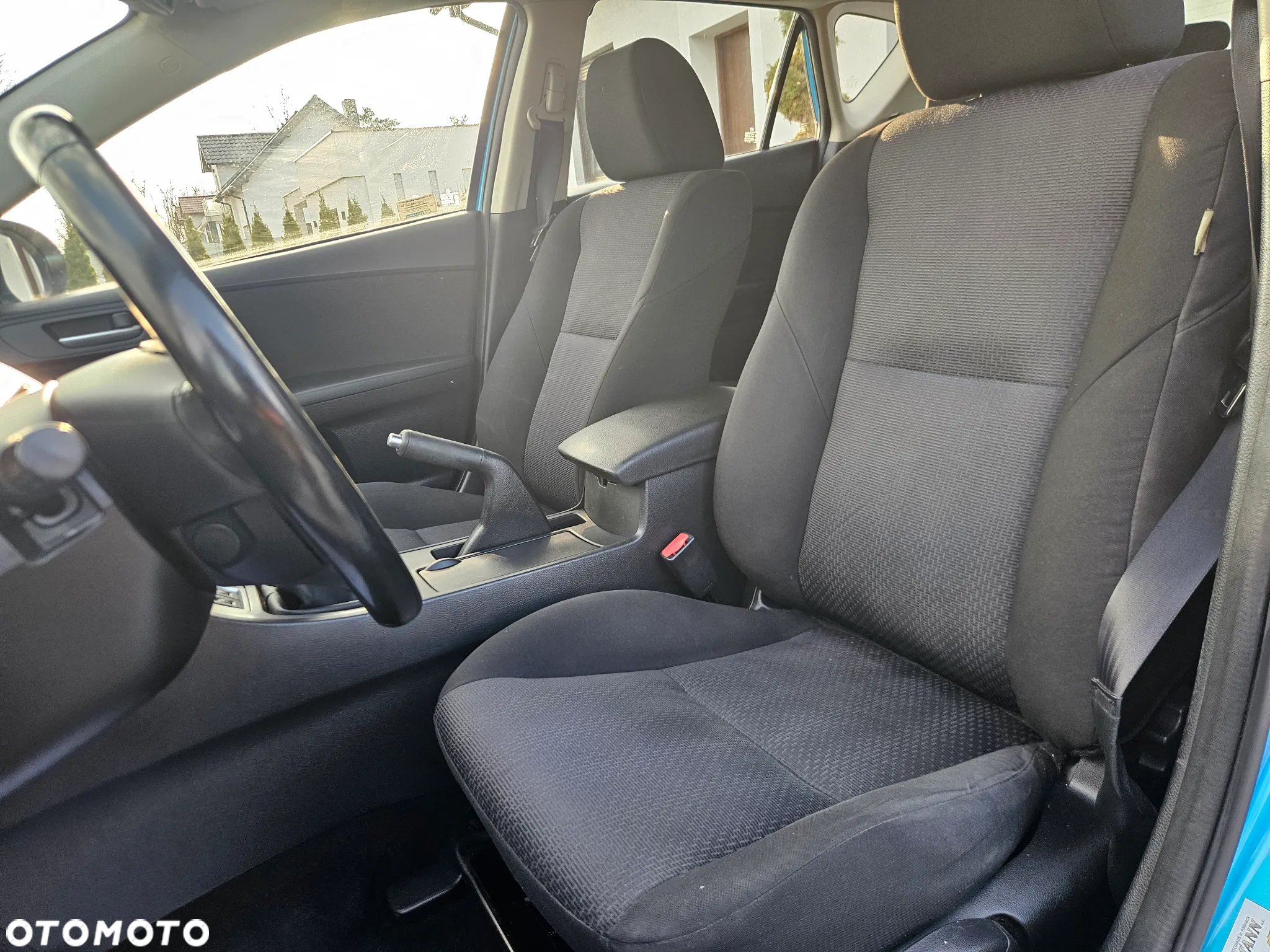Mazda 3 1.6 Active + - 26