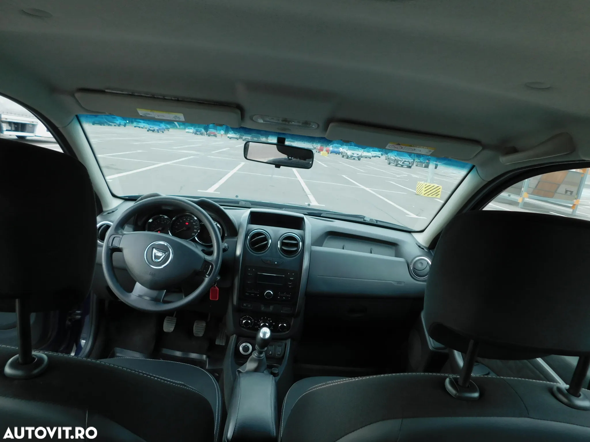 Dacia Duster 1.5 dCi 4x4 Laureate - 11