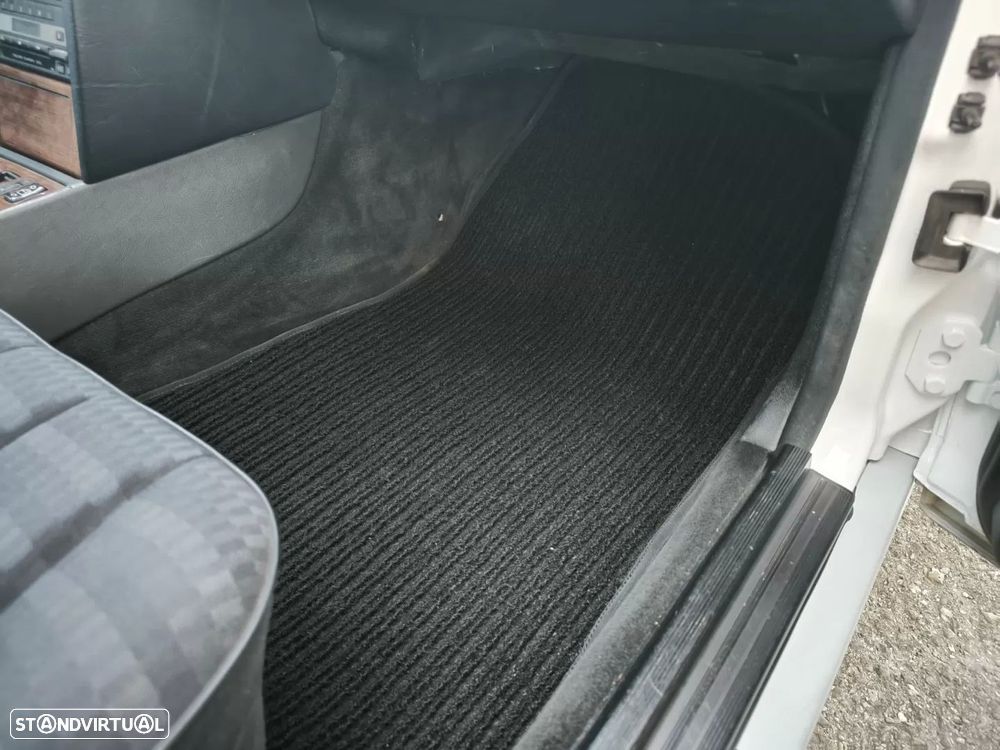 Mercedes-Benz W201 (1982-1993) 190 E 1.8 - 42