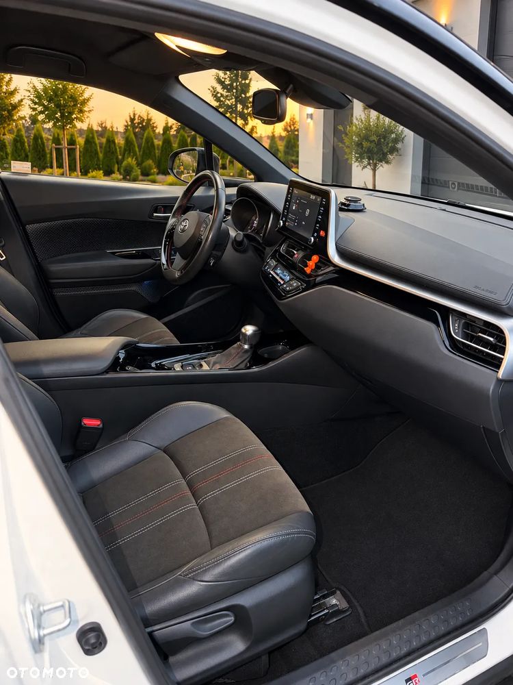 Toyota C-HR 2.0 Hybrid GR Sport - 6