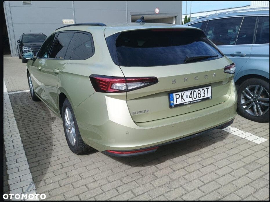 Skoda Superb 2025 photo 2
