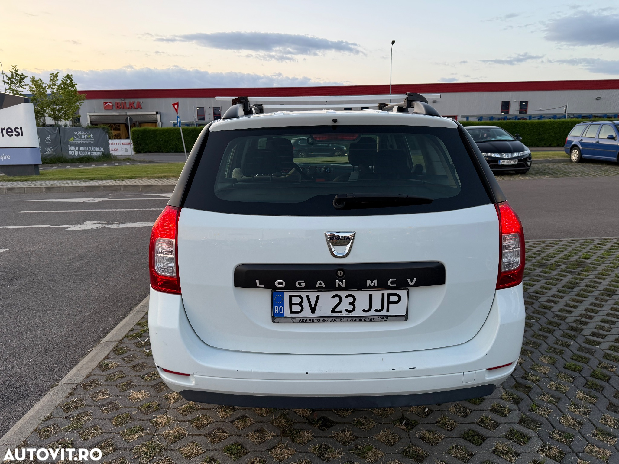 Dacia Logan MCV 1.2 Ambiance - 8