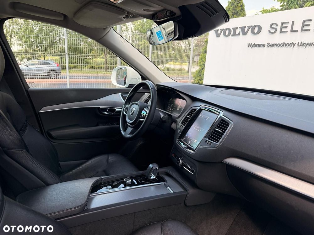 Volvo XC 90 - 24