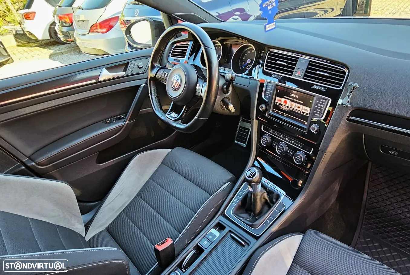 VW Golf 2.0 TSi R - 19