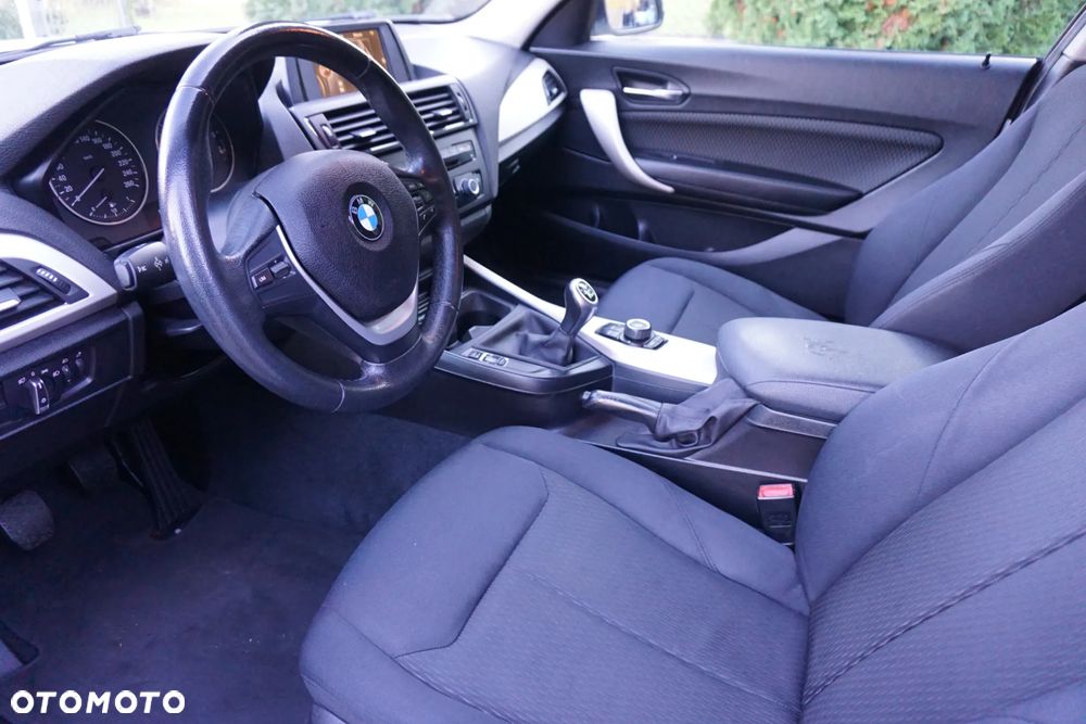 BMW Seria 1 114i Sport Line - 8
