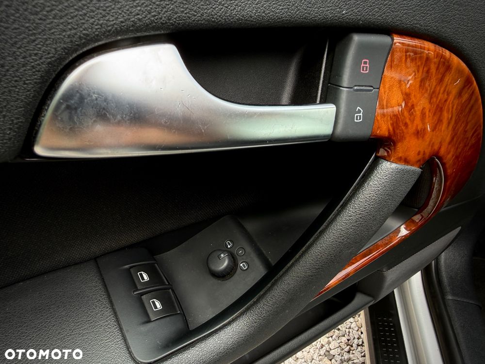 Audi A3 3-drzwiowe 1.6 S tronic Ambiente - 14