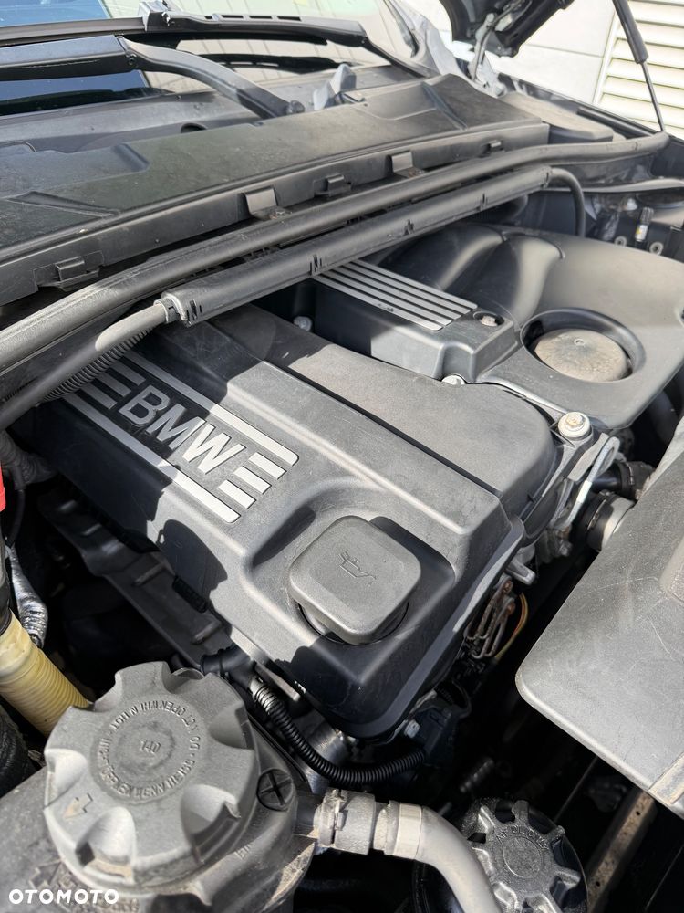 BMW Seria 3 320i - 20