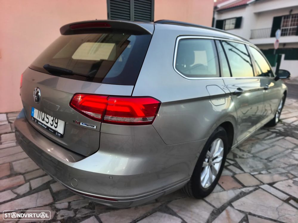 VW Passat Variant 1.6 TDI BlueMotion - 29