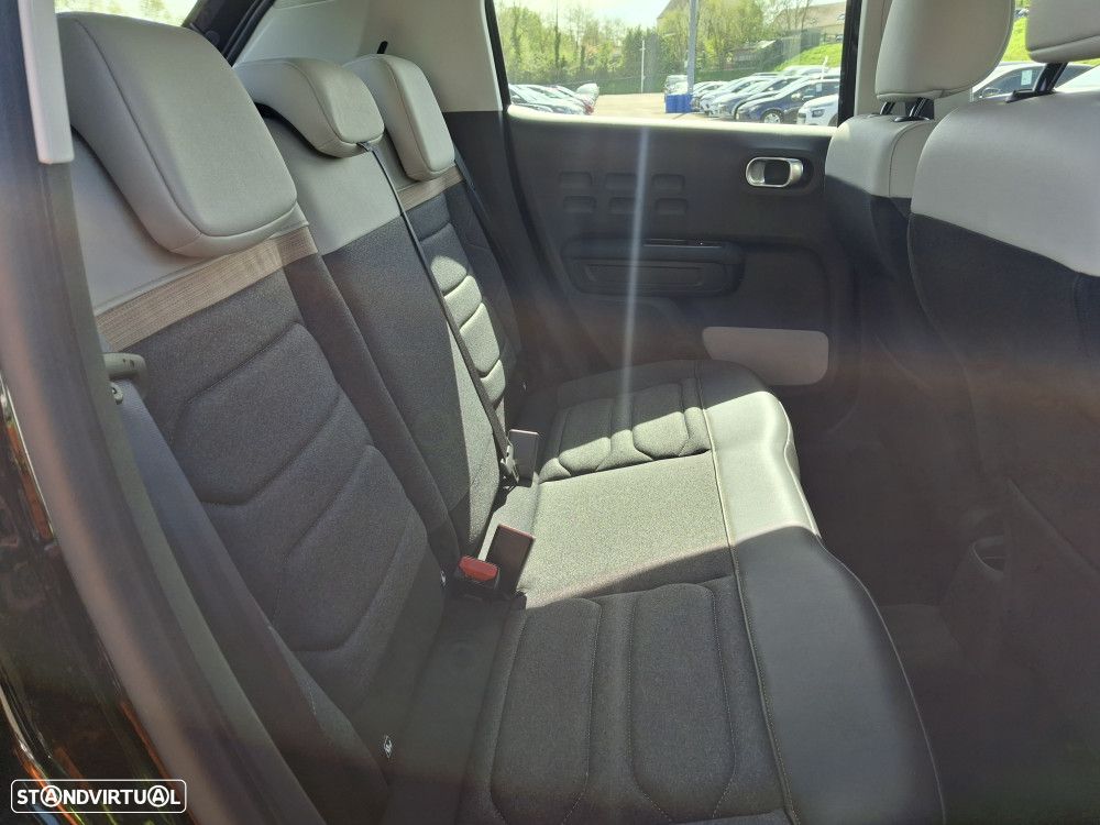 Citroën C3 1.2 PureTech Shine EAT6 - 6