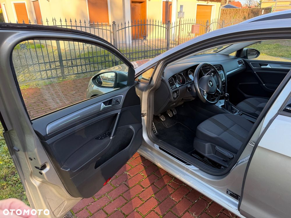 Volkswagen Golf 1.6 TDI BlueMotion Technology Allstar - 6