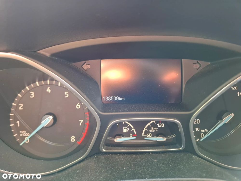 Ford Focus 1.0 EcoBoost Titanium ASS - 11
