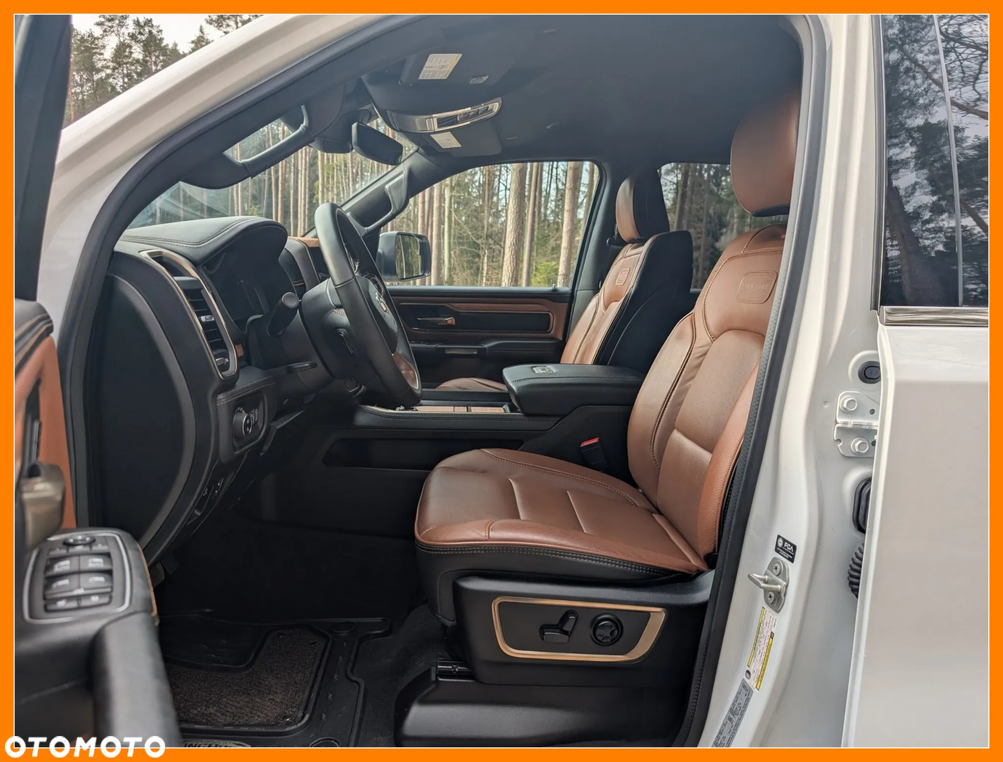 RAM 1500 Crew Cab Longhorn - 12