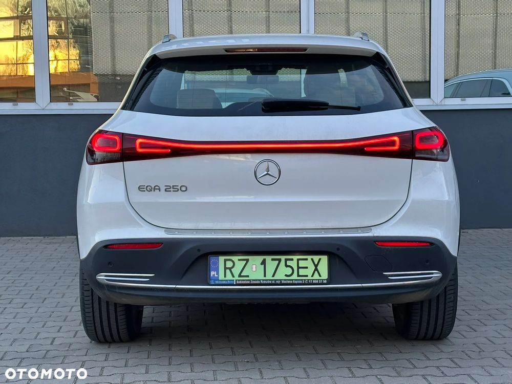 Mercedes-Benz EQA 250 66.5kWh Progressive - 30
