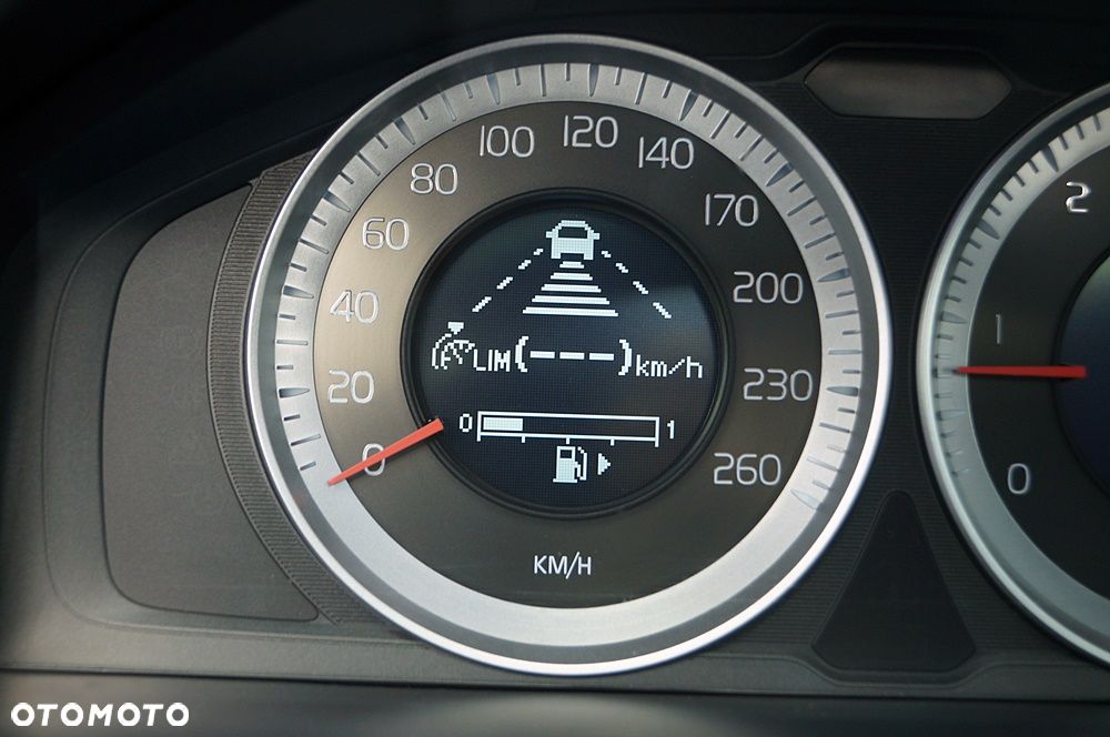 Volvo S60 D5 Summum - 35