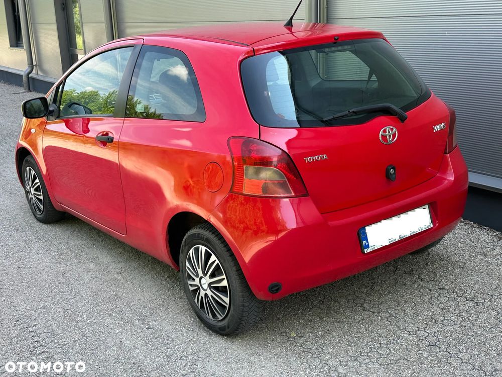 Toyota Yaris 1.0 VVT-i Sol - 3