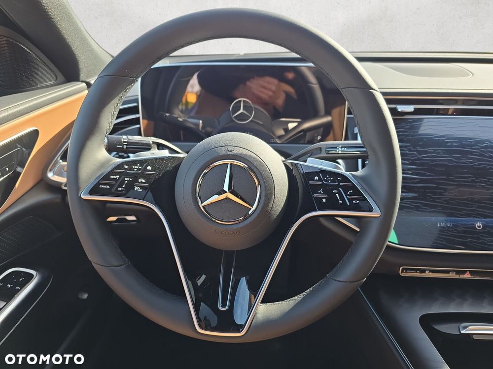 Mercedes-Benz Klasa E - 14