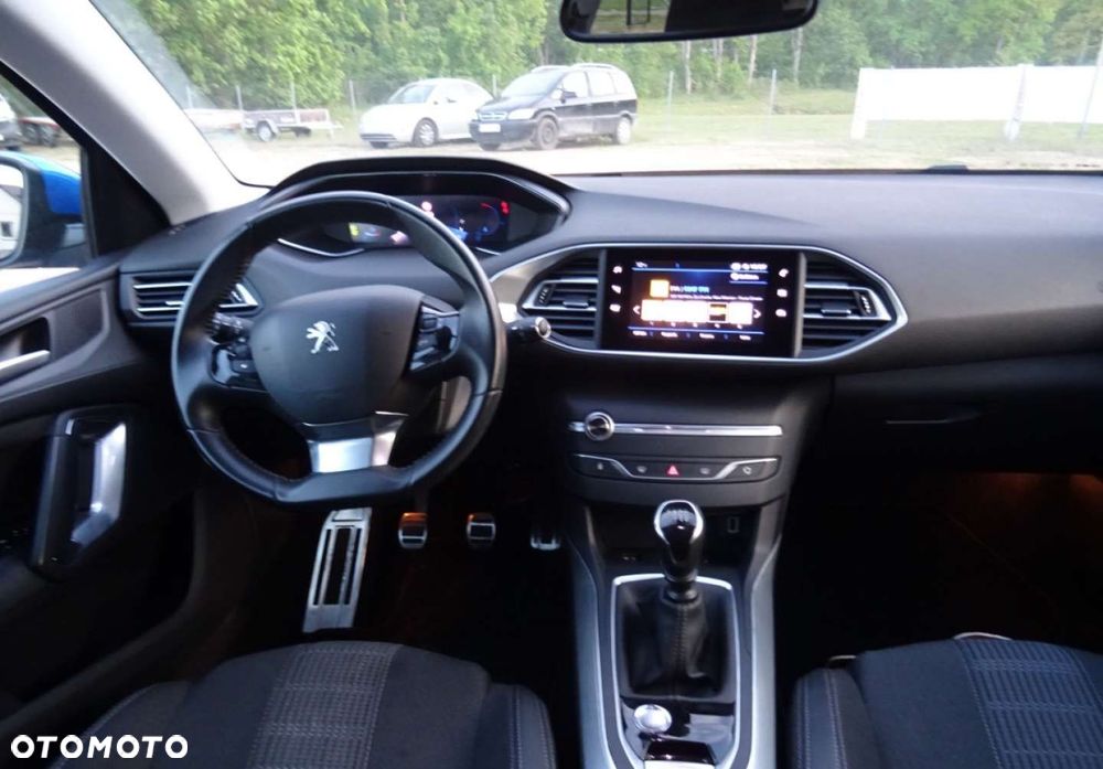 Peugeot 308 - 10