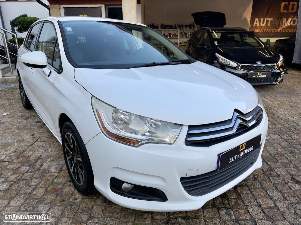 Citroën C4 e-HDi 110 EGS6 Stop/Start System Exclusive - 27