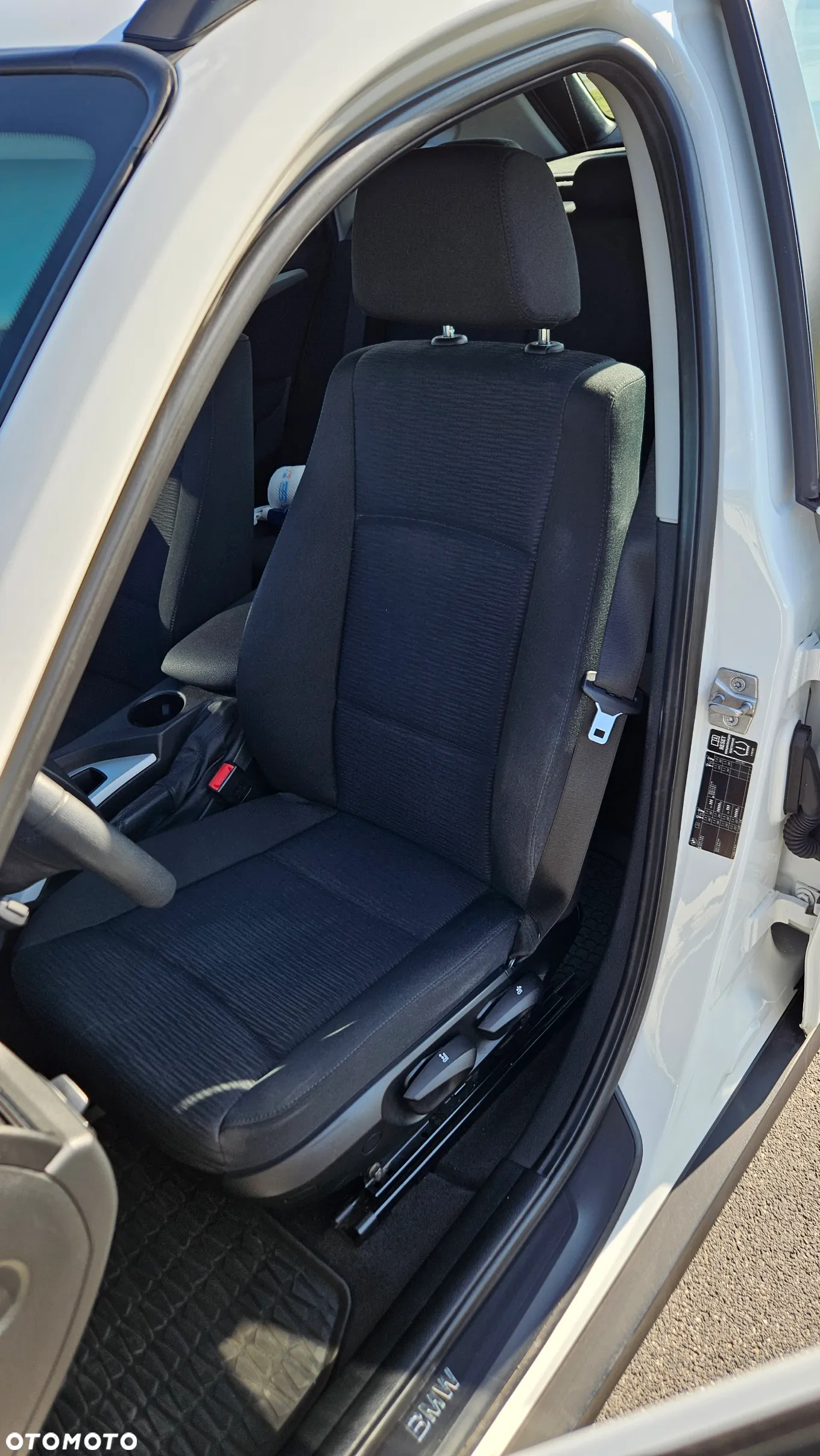 BMW X1 sDrive18i - 12