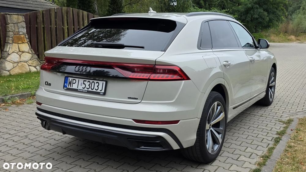 Audi Q8 - 6