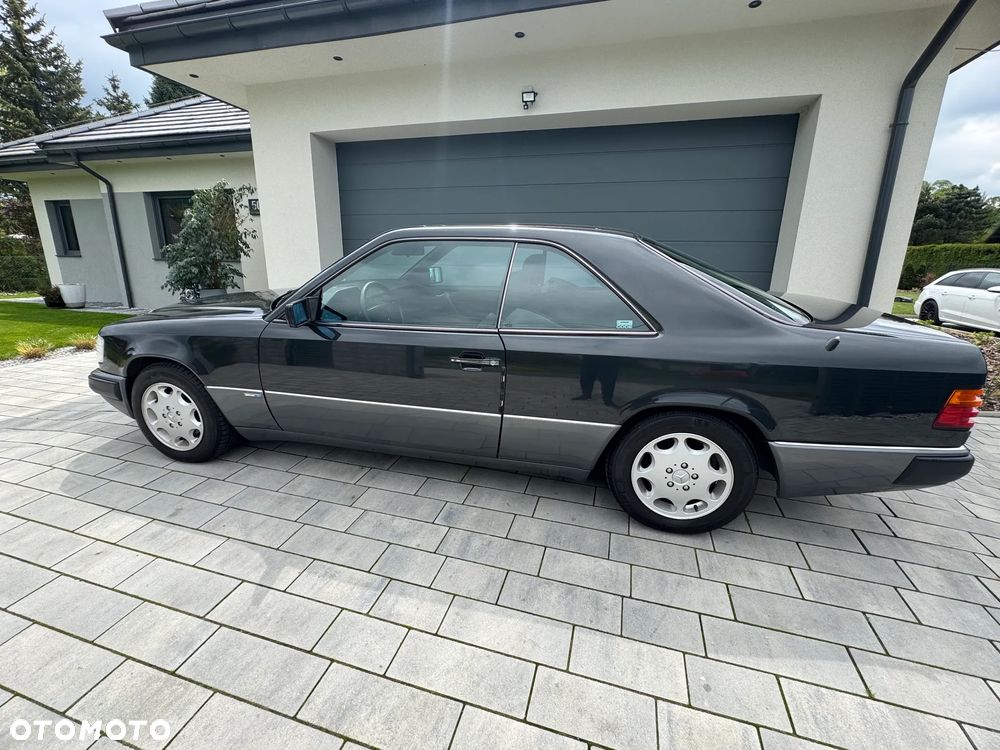 Mercedes-Benz W124 (1984-1993) - 16